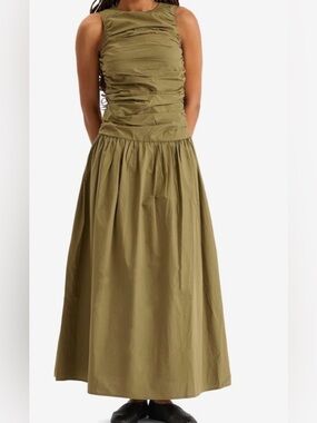 4th and Reckless Sleeveless Olive Midi Dress with Ruched Bodice size M